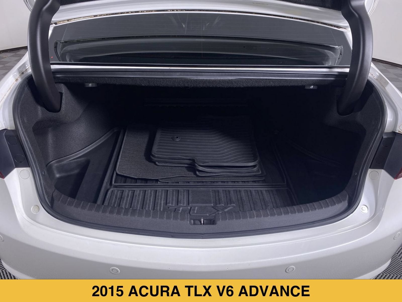 2015 Acura TLX V6 Advance