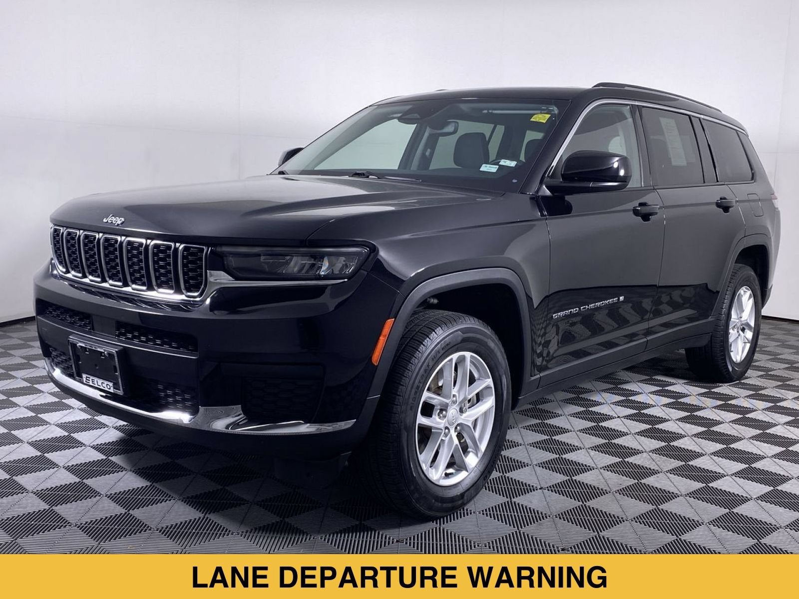 2022 Jeep Grand Cherokee L Laredo 4x4