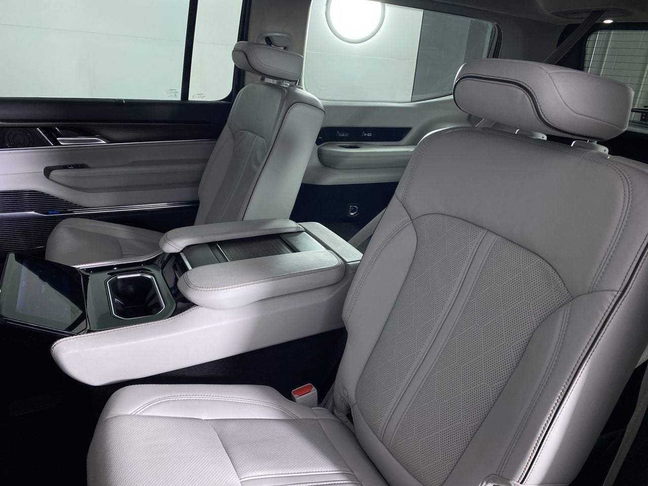 2023 Jeep Grand Wagoneer Series II 4x4