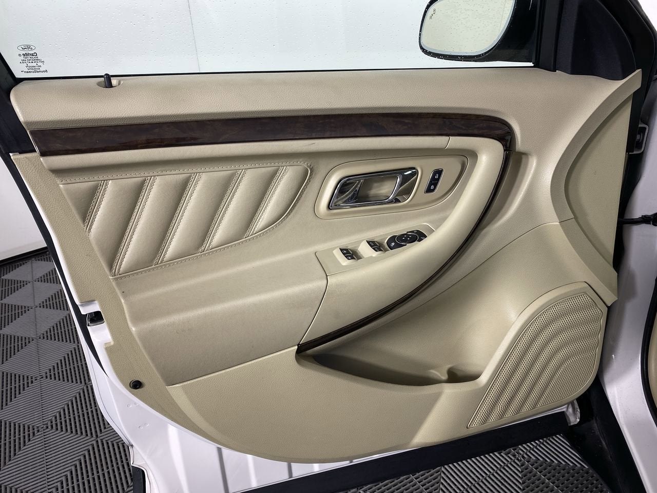 2018 Ford Taurus Limited