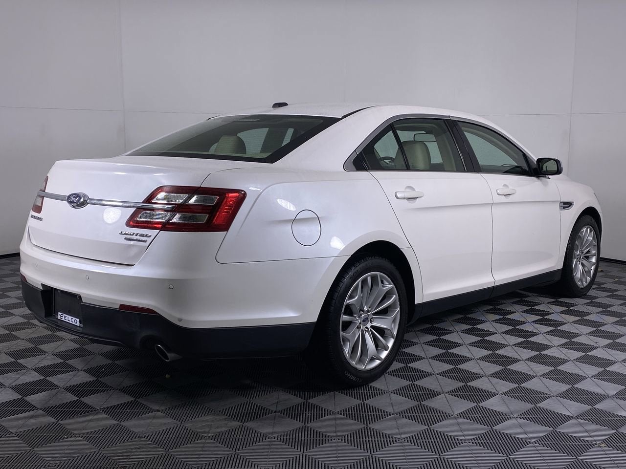 2018 Ford Taurus Limited