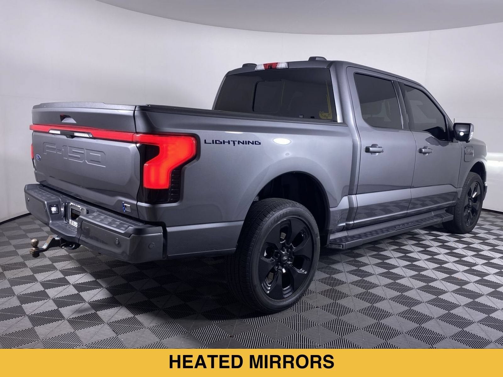 2023 Ford F-150 Lightning LARIAT