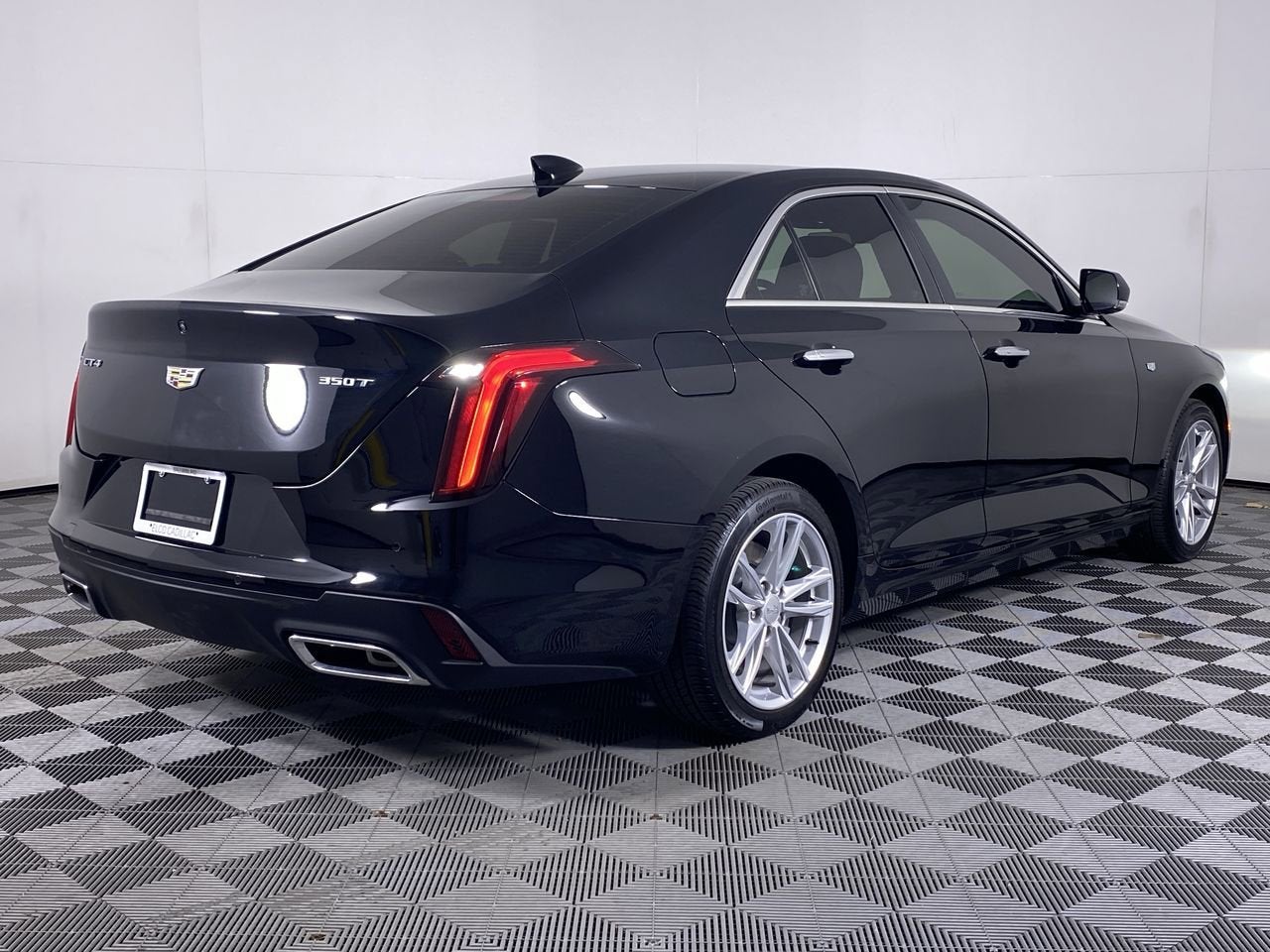 2023 Cadillac CT4 Luxury