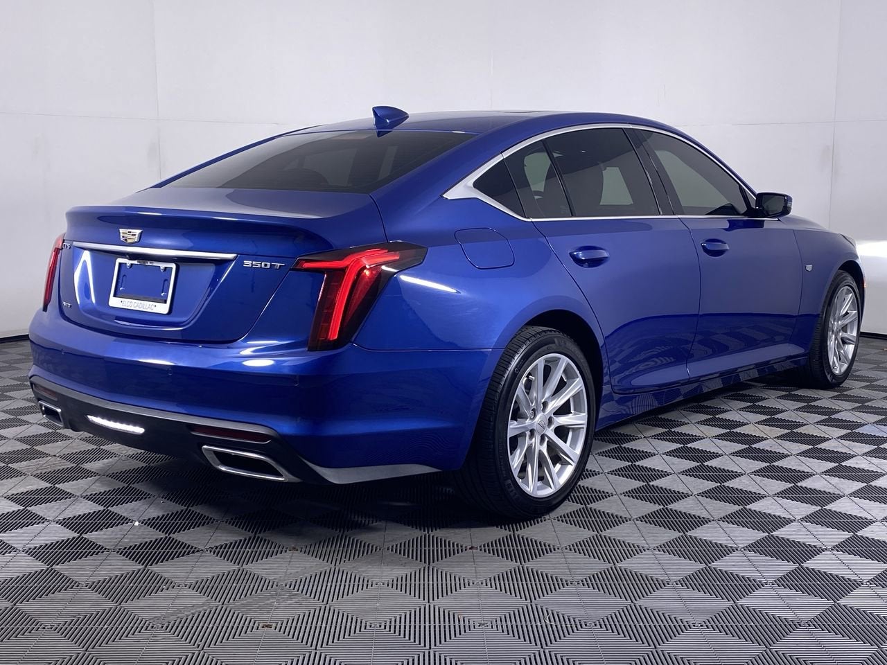 2023 Cadillac CT5 Luxury