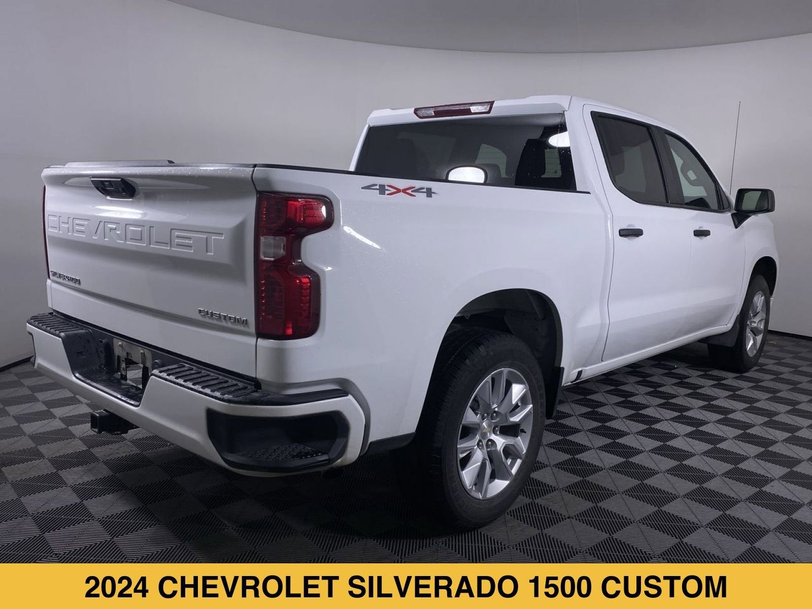 2024 Chevrolet Silverado 1500 Custom
