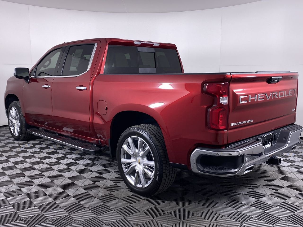 2025 Chevrolet Silverado 1500 LTZ