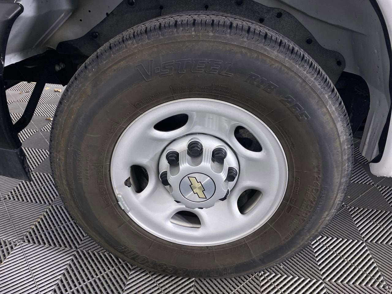 2024 Chevrolet Express Cargo 2500 WT