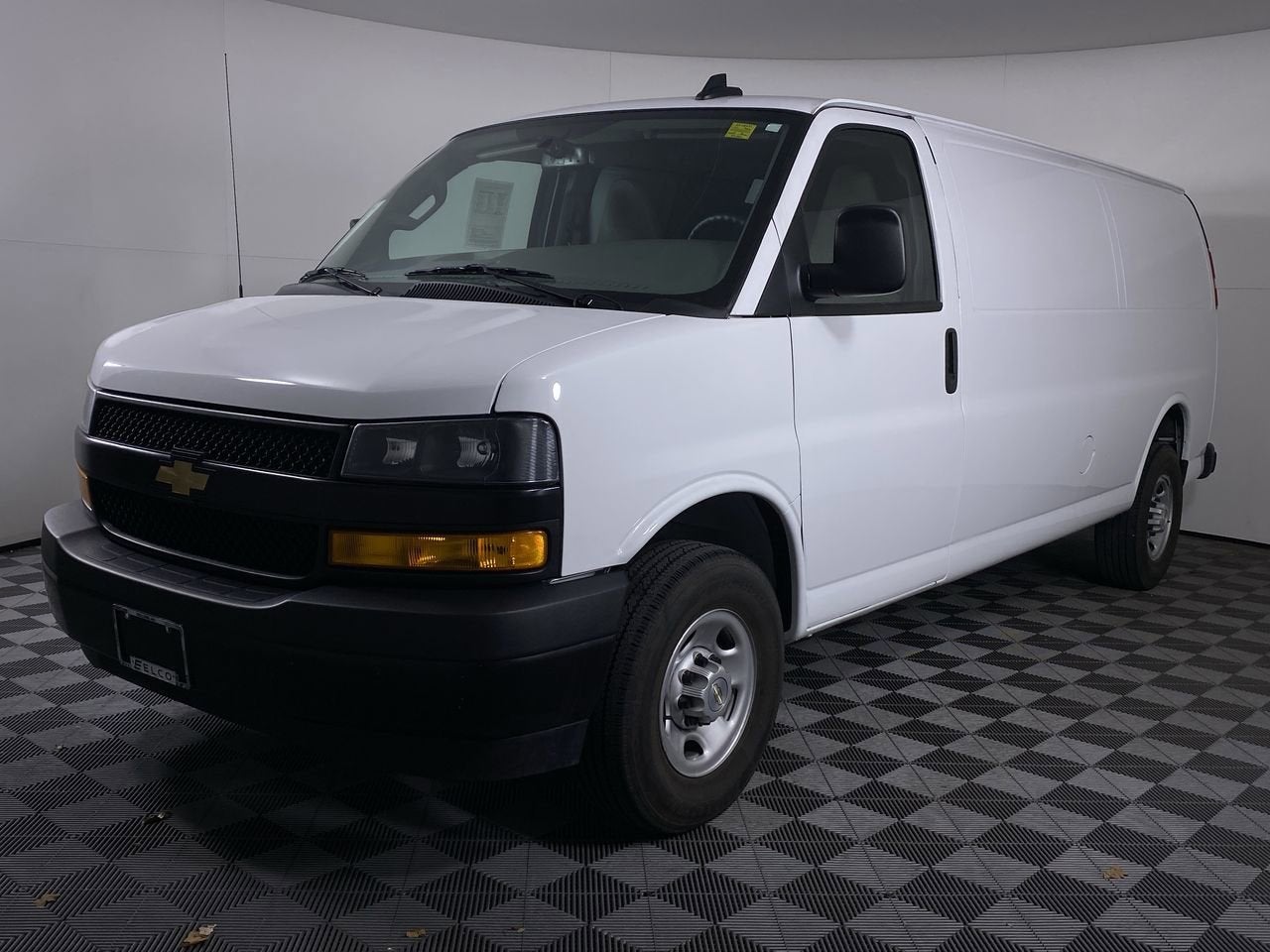 2024 Chevrolet Express Cargo 2500 WT