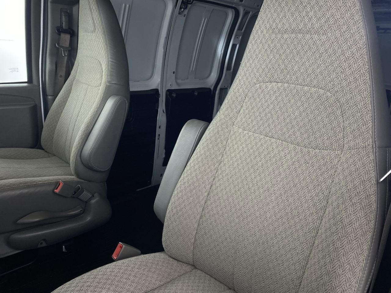 2024 Chevrolet Express Cargo 2500 WT