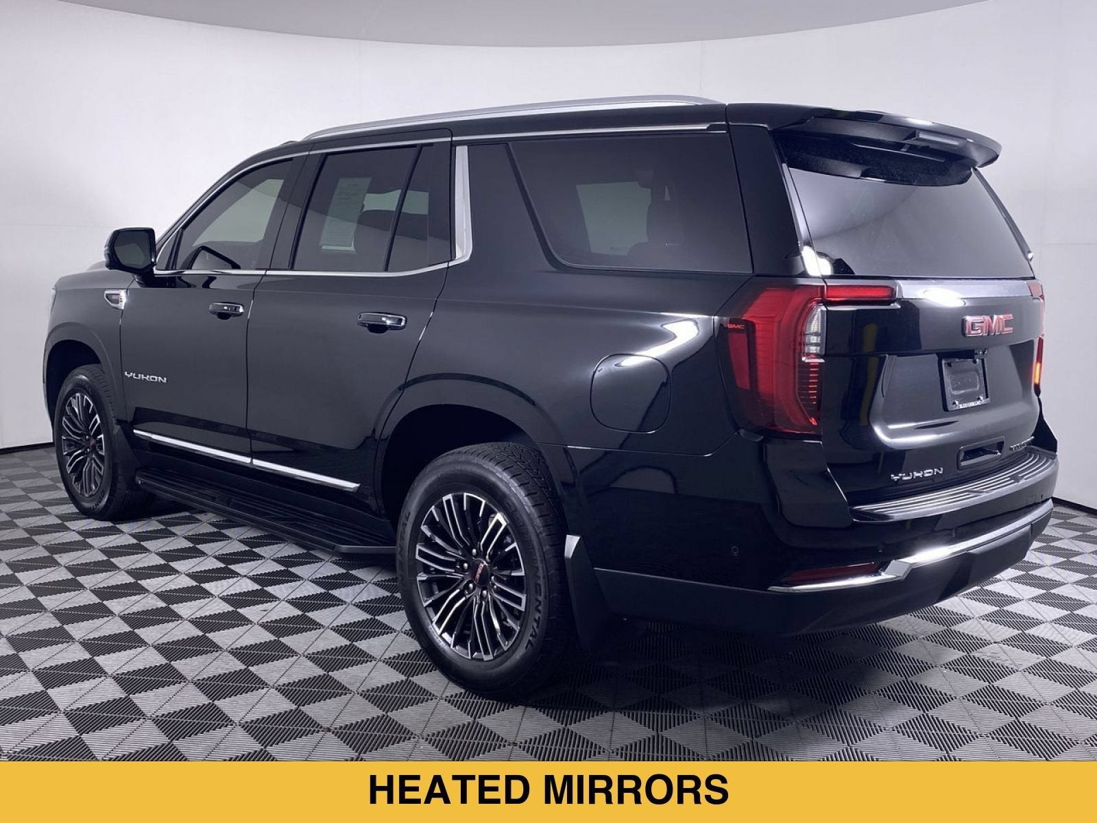 2025 GMC Yukon Elevation
