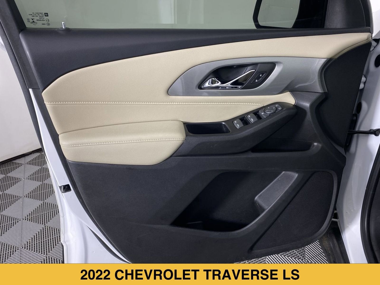 2022 Chevrolet Traverse LS