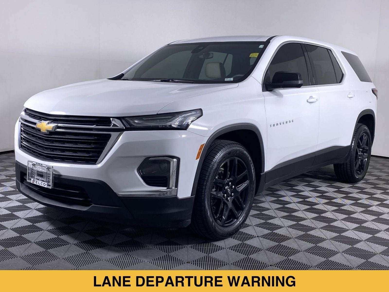 2022 Chevrolet Traverse LS