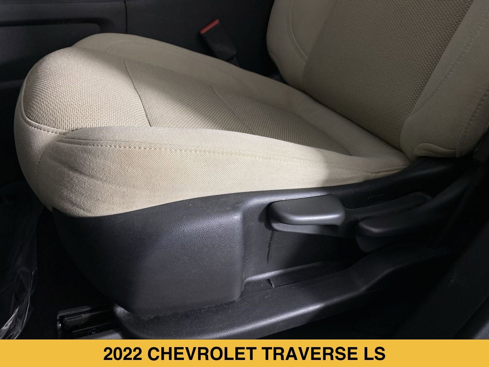 2022 Chevrolet Traverse LS