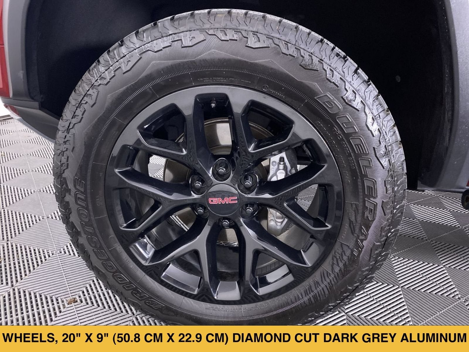2023 GMC Canyon Denali