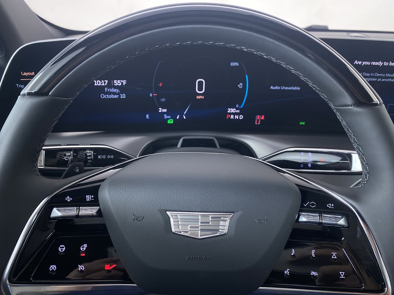 2026 Cadillac VISTIQ Luxury