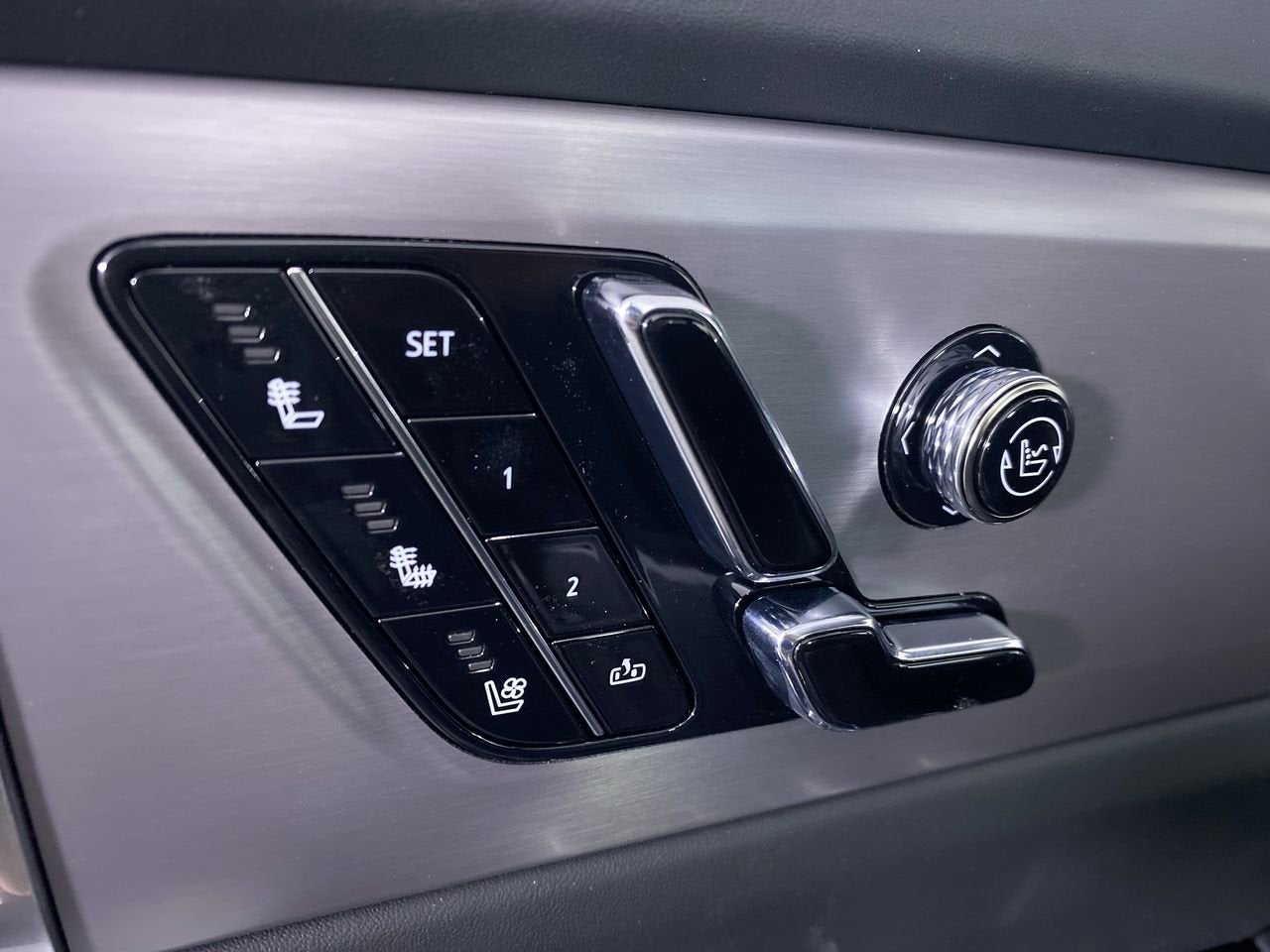 2026 Cadillac VISTIQ Platinum