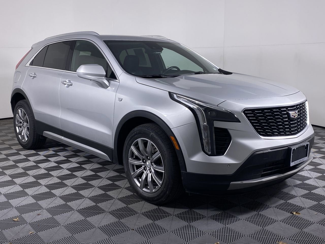 2020 Cadillac XT4 Premium Luxury