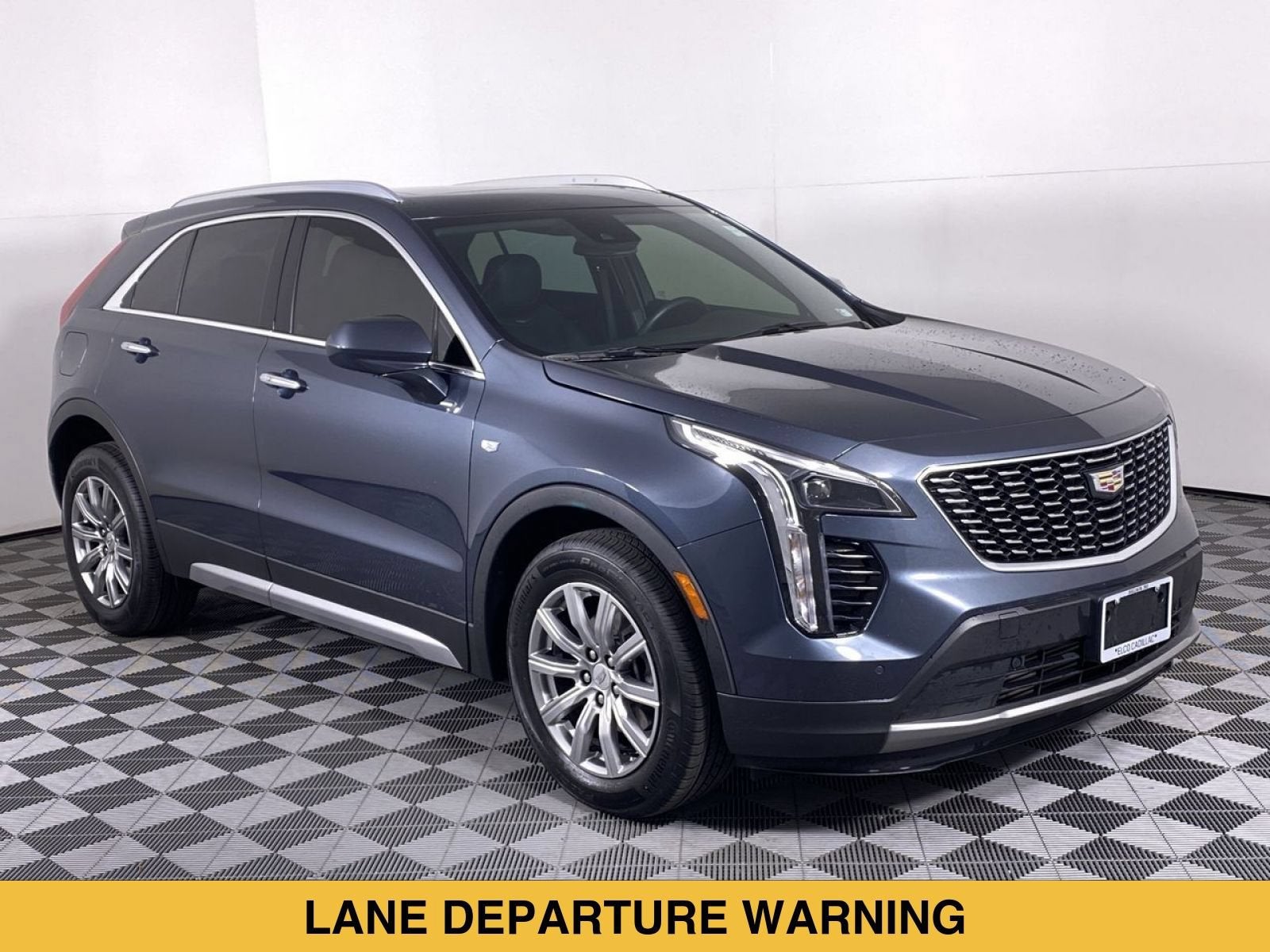 2020 Cadillac XT4 FWD Premium Luxury