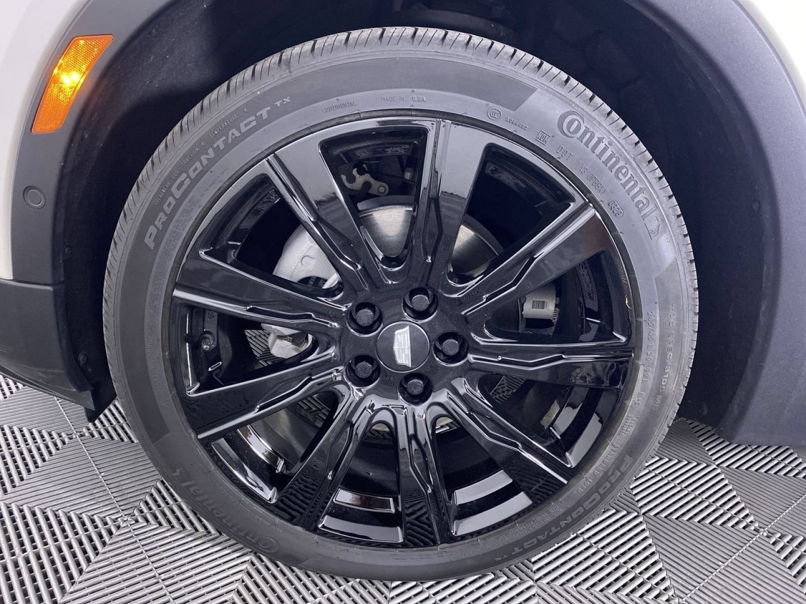 2023 Cadillac XT4 AWD Sport