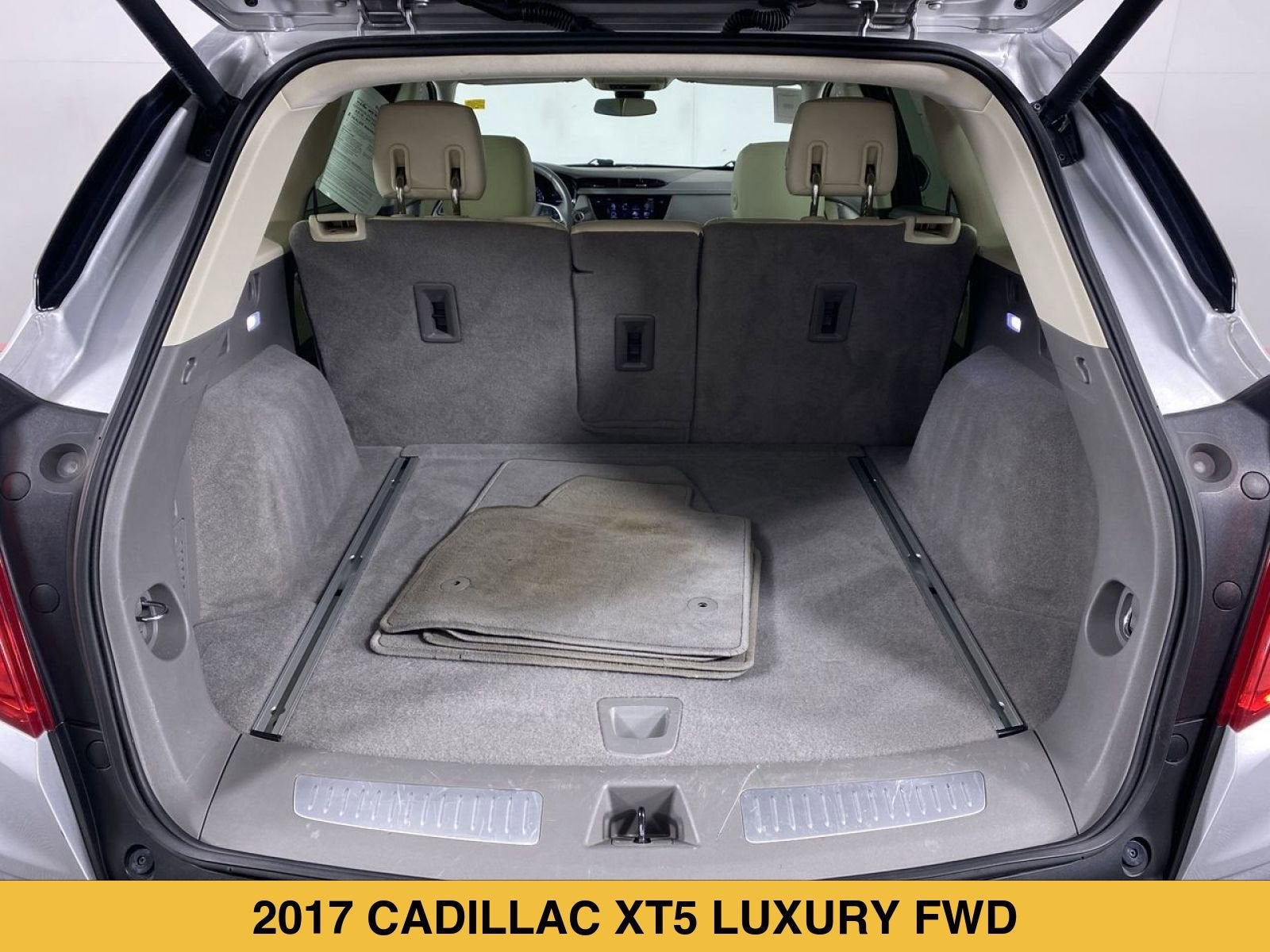 2017 Cadillac XT5 Luxury FWD
