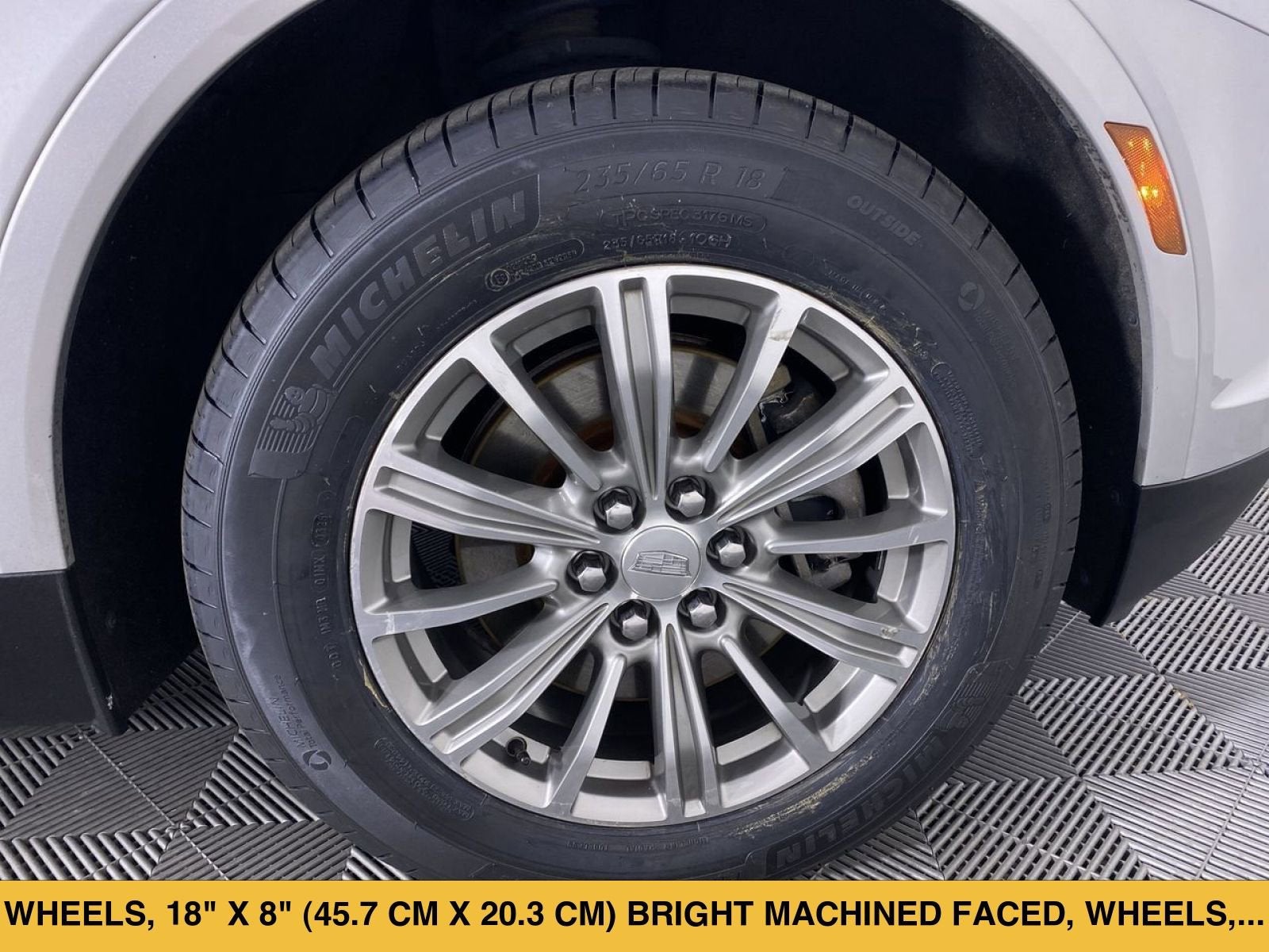 2017 Cadillac XT5 Luxury FWD