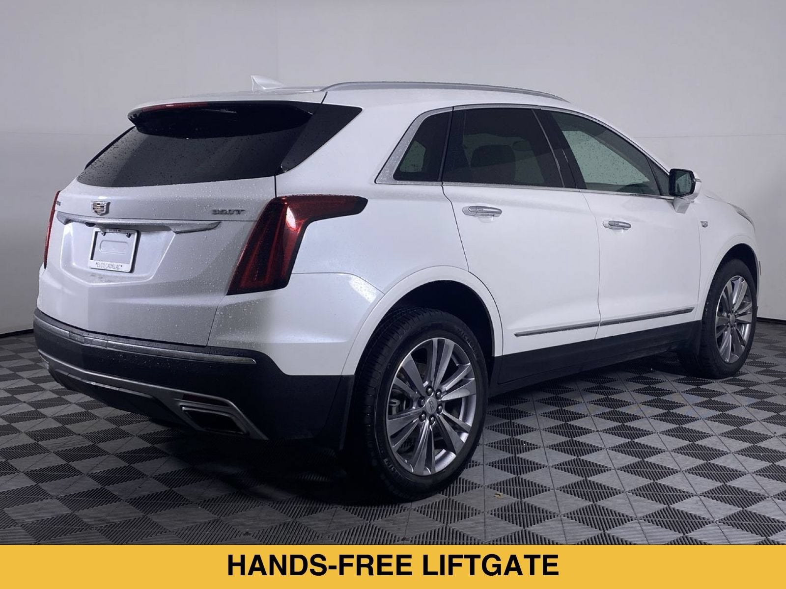 2023 Cadillac XT5 FWD Premium Luxury