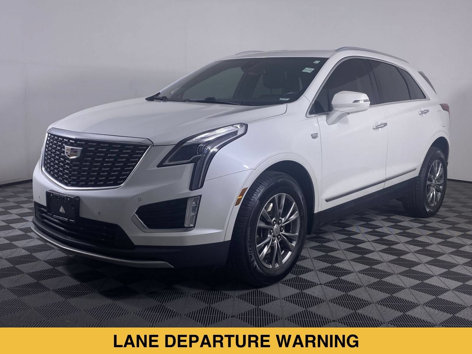 2023 Cadillac XT5 FWD Premium Luxury