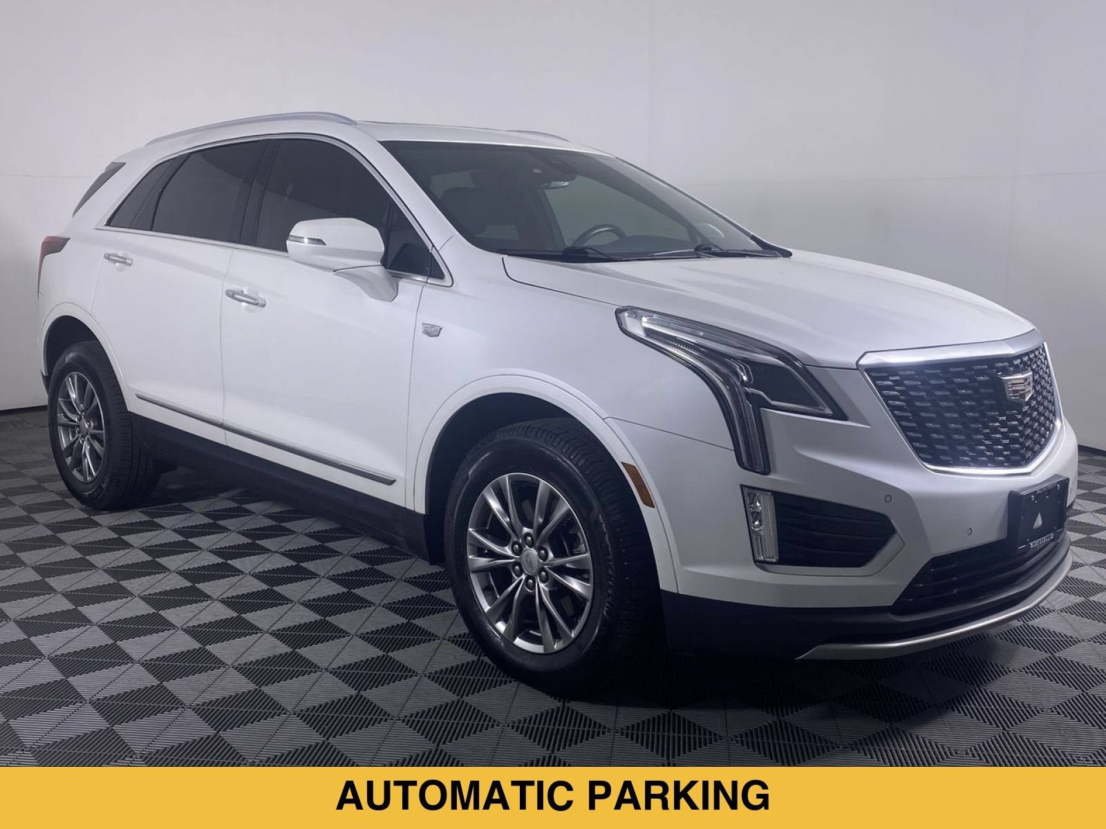 2023 Cadillac XT5 FWD Premium Luxury