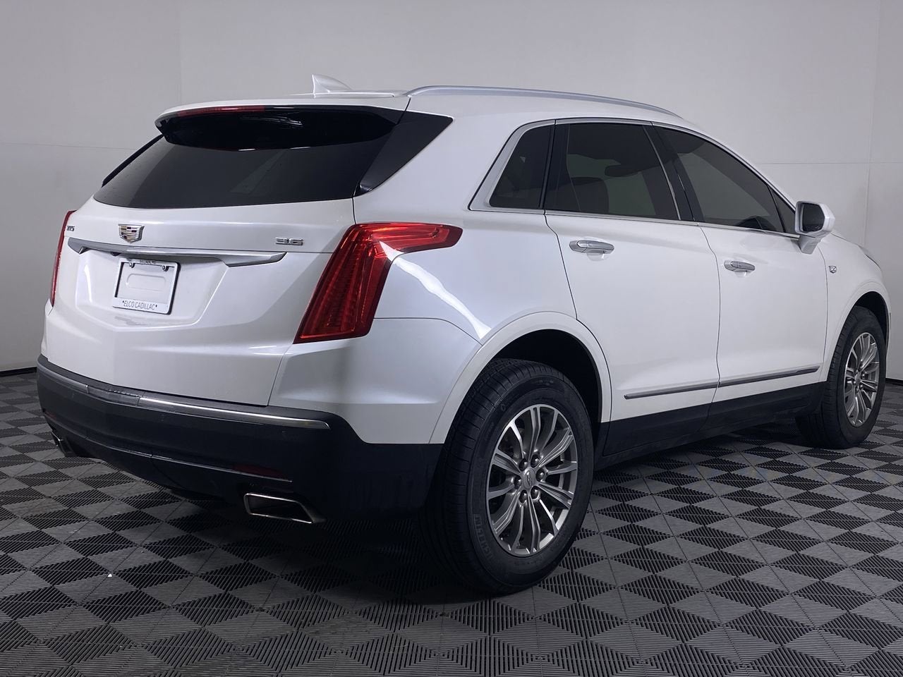 2018 Cadillac XT5 Luxury FWD