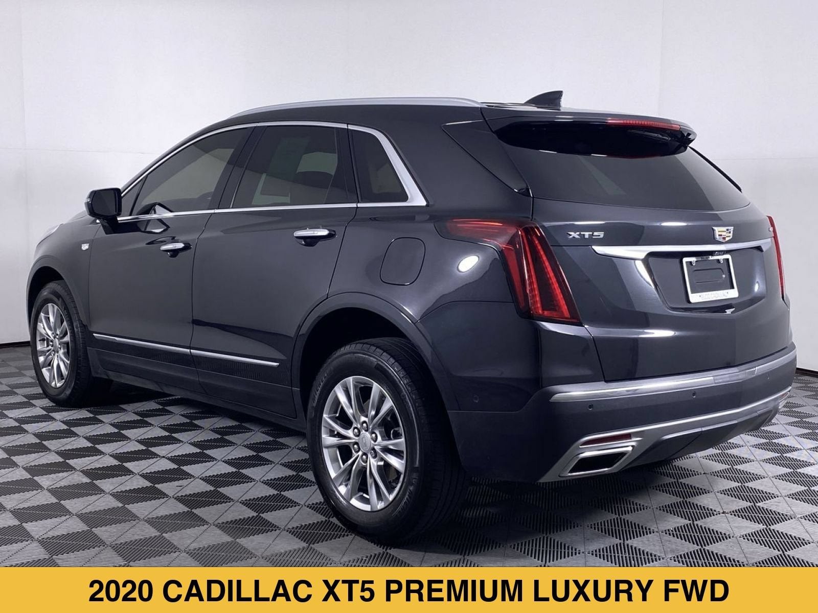 2020 Cadillac XT5 Premium Luxury FWD