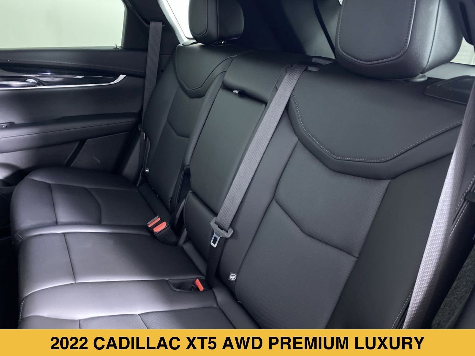 2022 Cadillac XT5 Premium Luxury