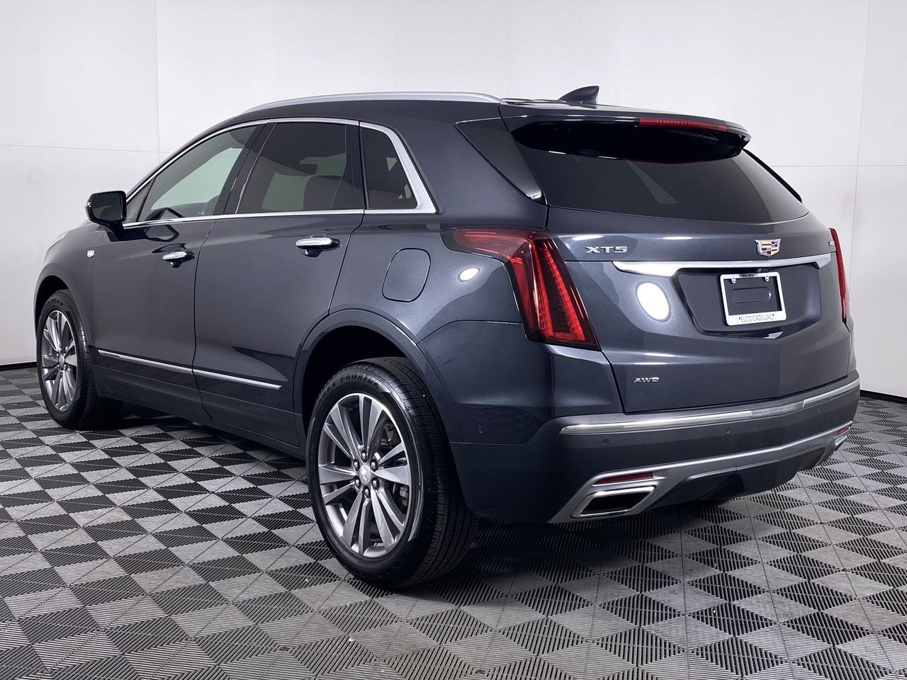 2022 Cadillac XT5 Premium Luxury