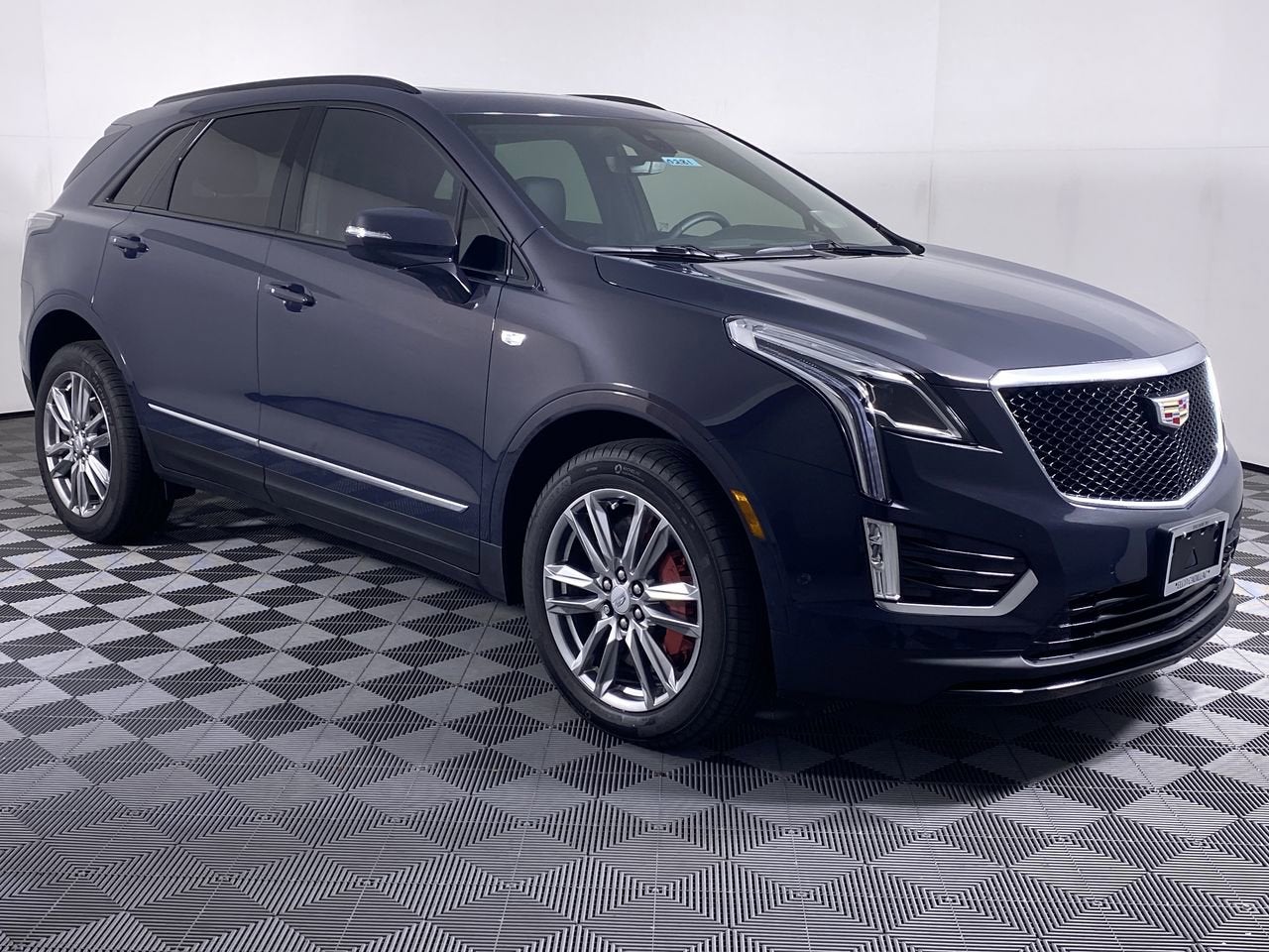 2025 Cadillac XT5 Sport