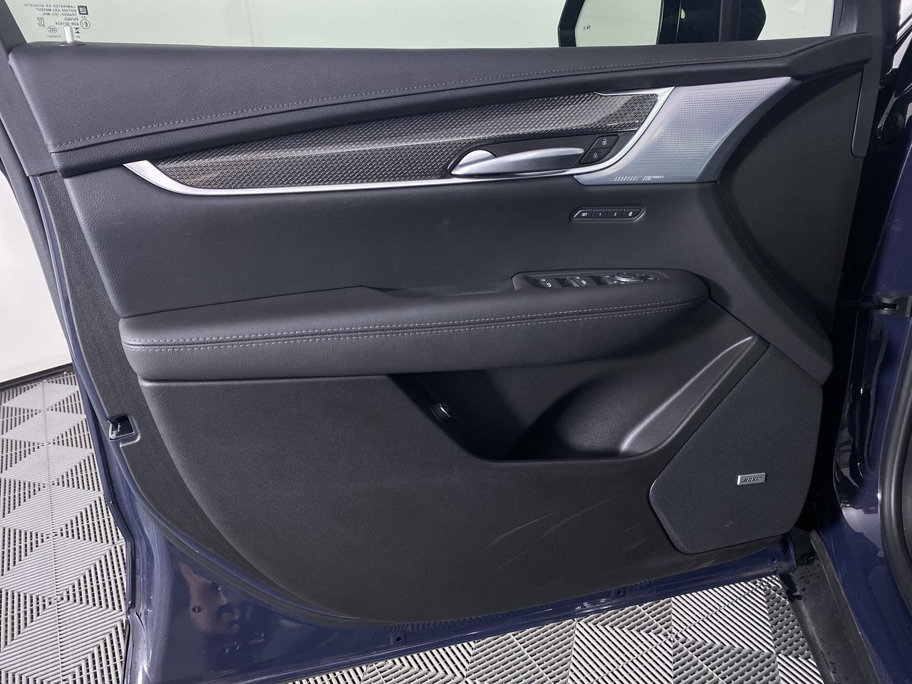 2025 Cadillac XT5 Sport