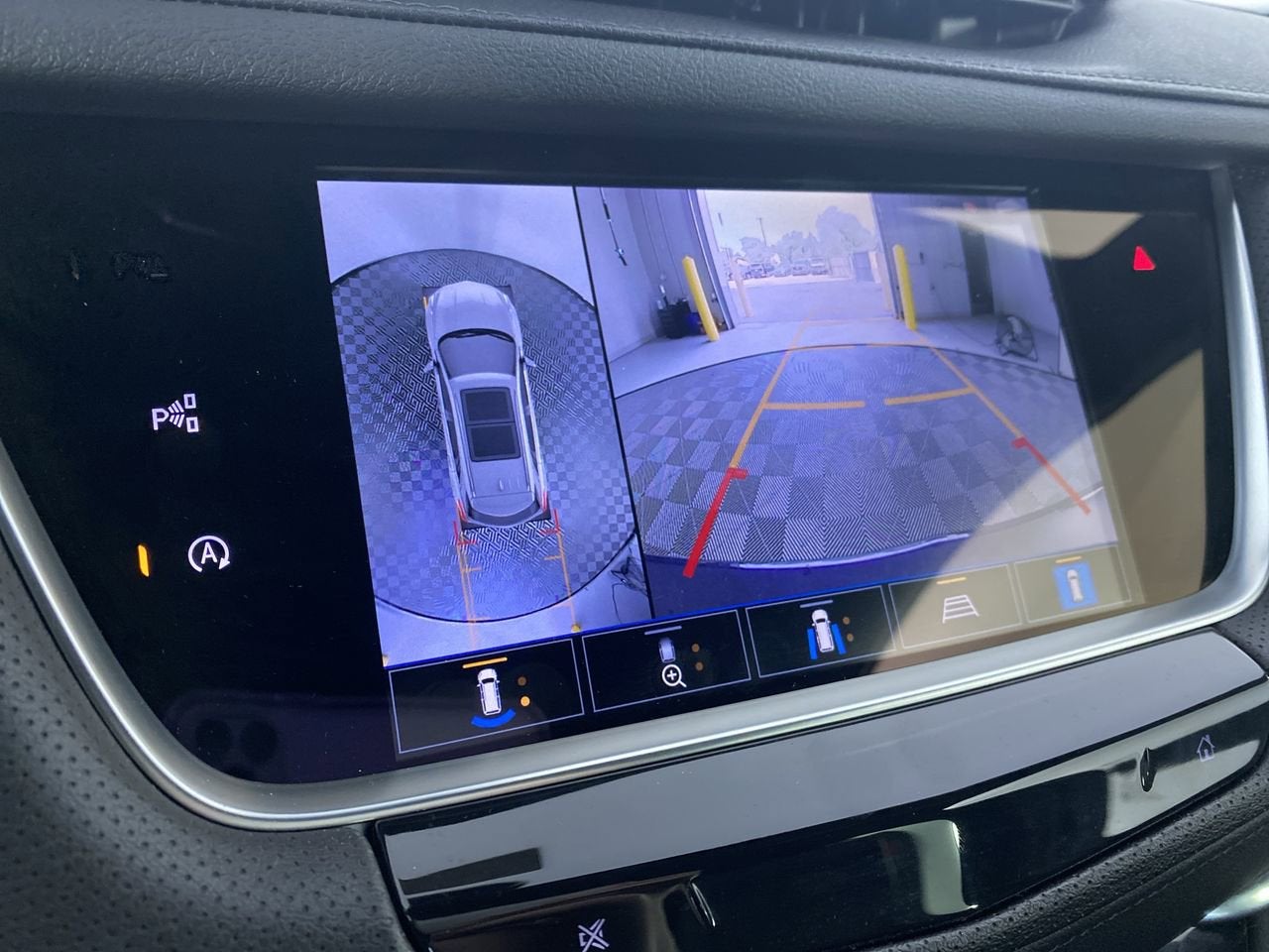 2025 Cadillac XT5 Sport