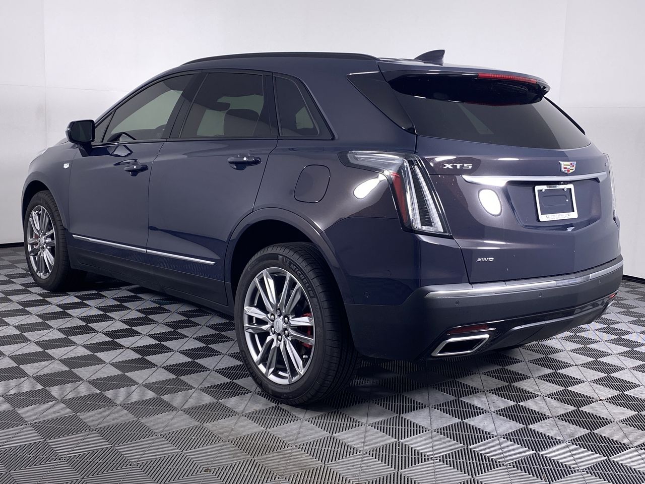 2025 Cadillac XT5 Sport