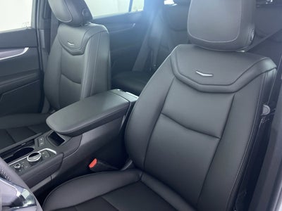 2025 Cadillac XT6 Luxury