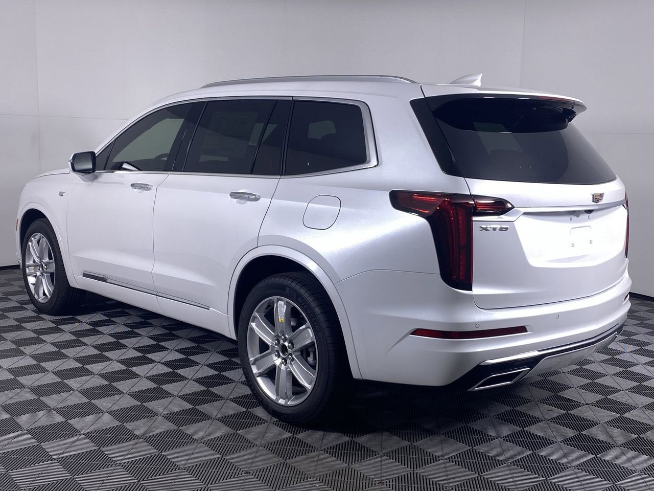 2025 Cadillac XT6 Luxury