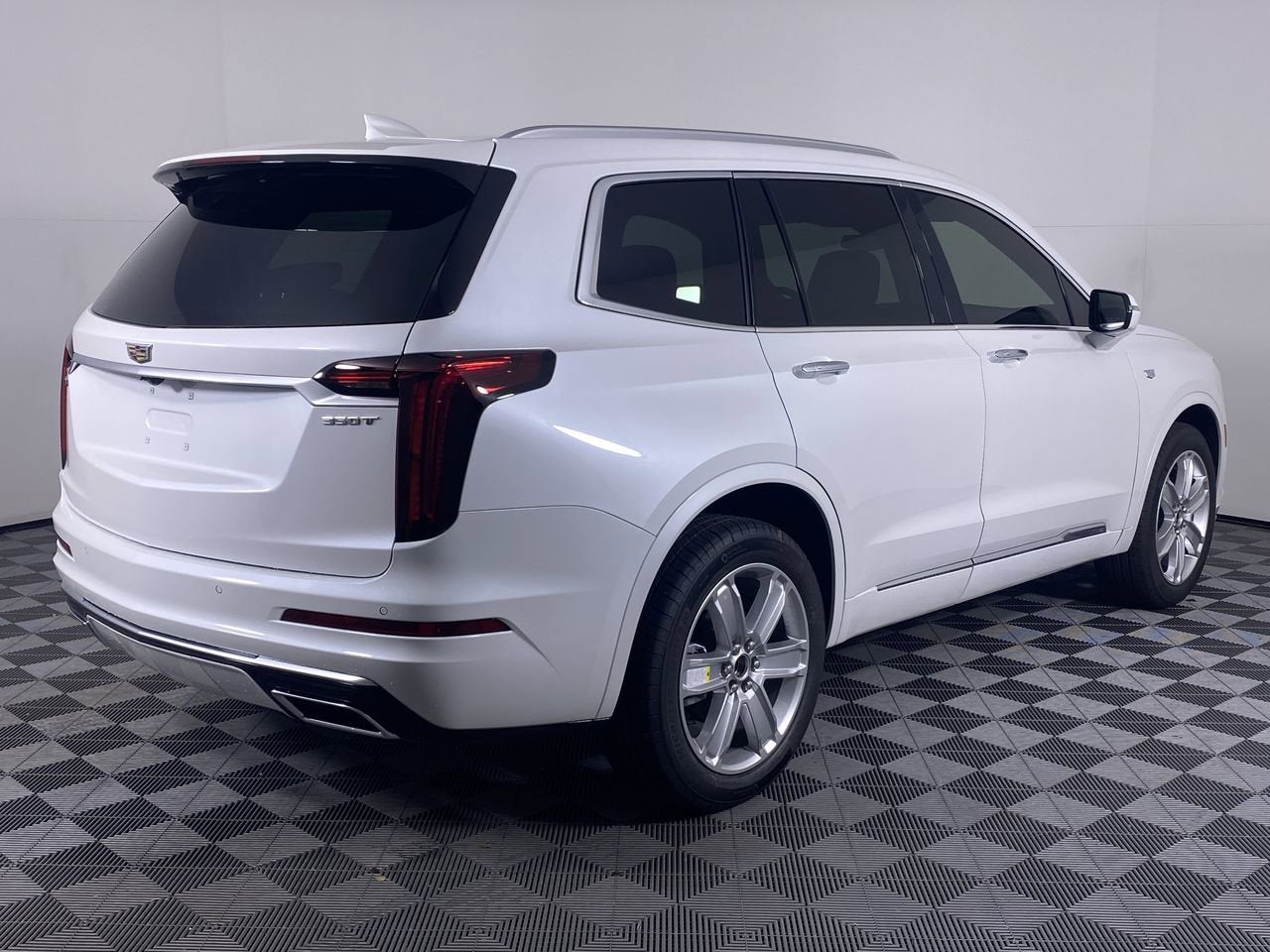 2025 Cadillac XT6 Luxury