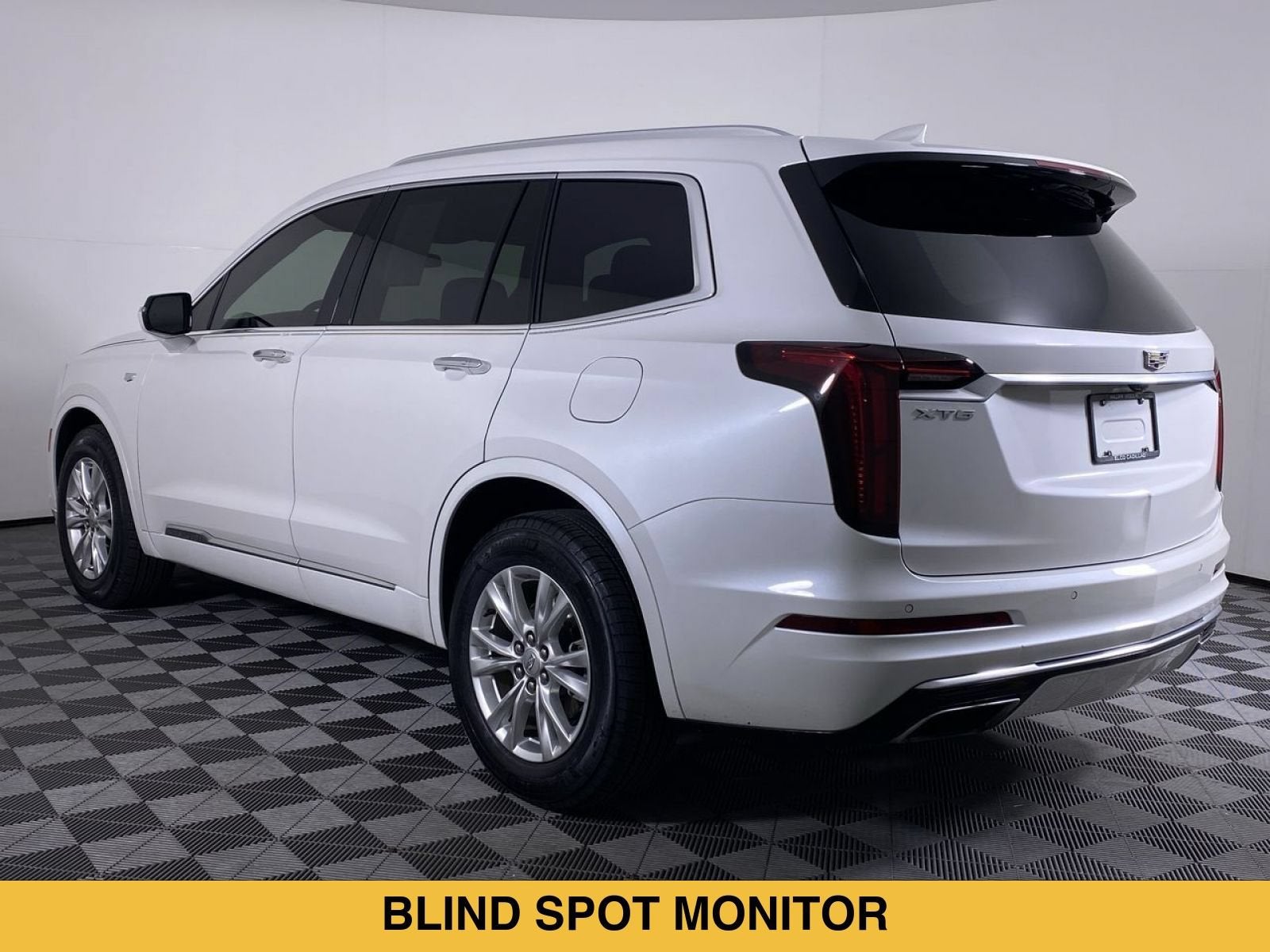 2023 Cadillac XT6 Luxury