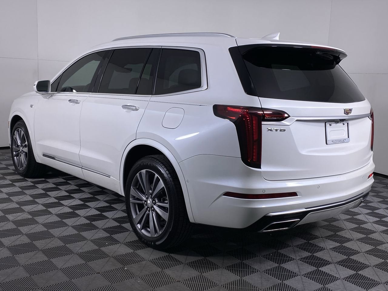 2020 Cadillac XT6 FWD Premium Luxury