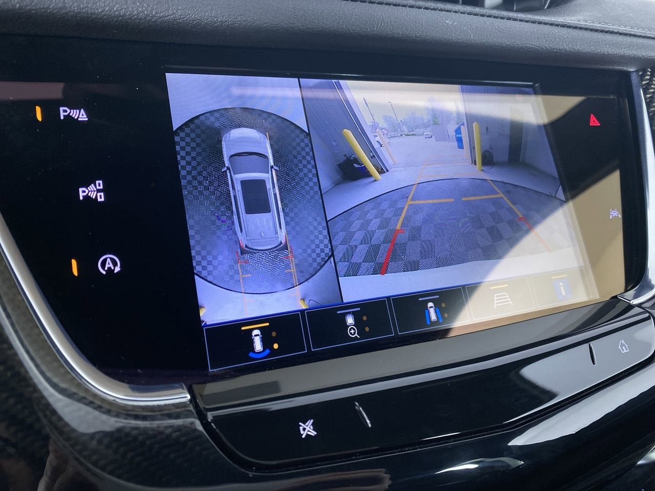 2025 Cadillac XT6 Sport