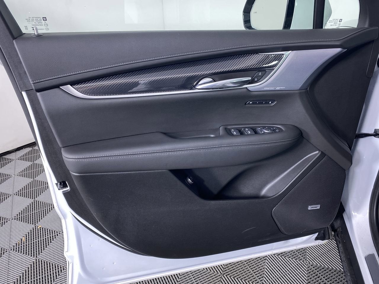 2025 Cadillac XT6 Sport