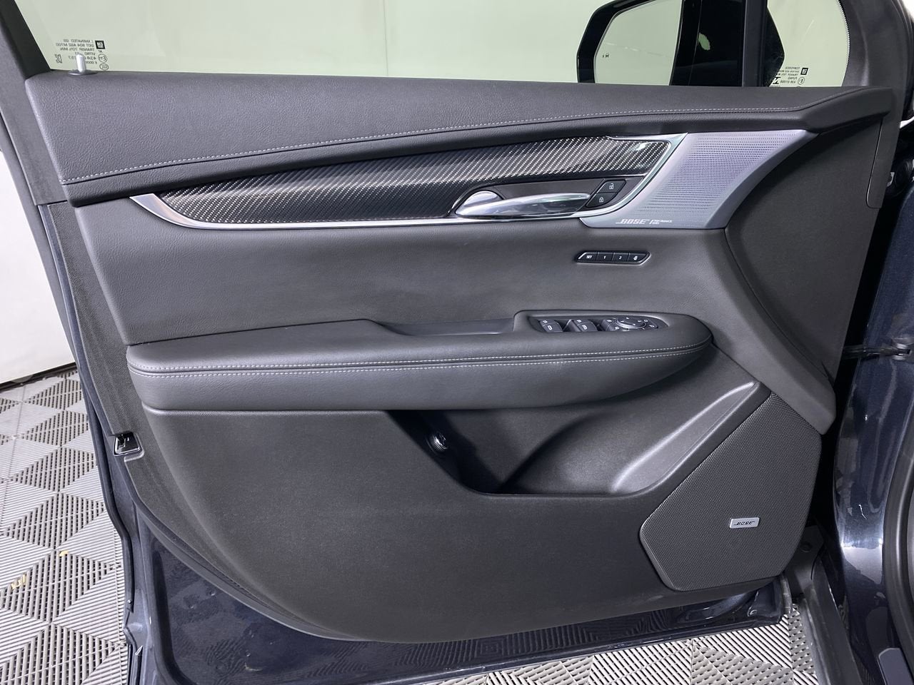 2022 Cadillac XT6 Sport