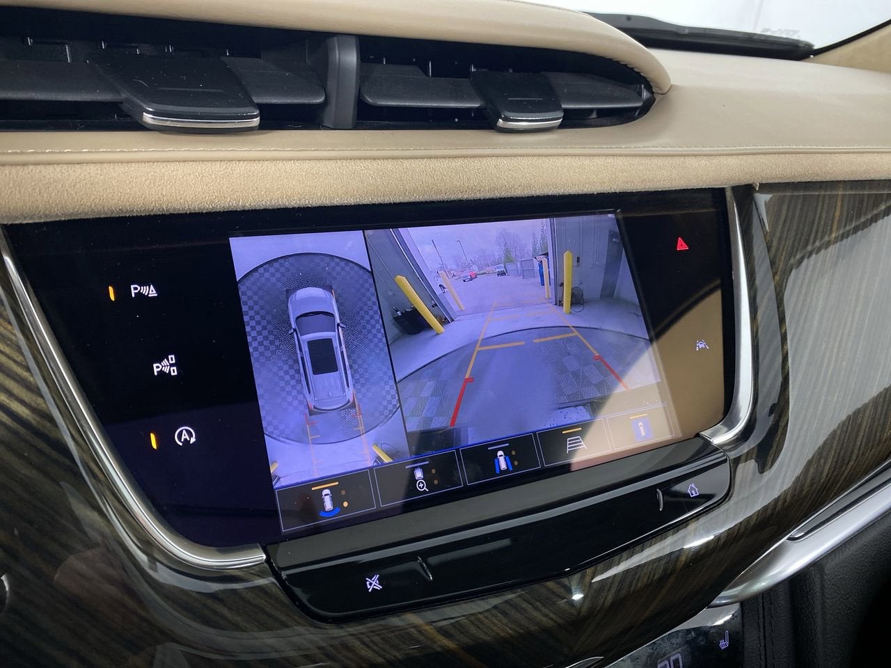 2023 Cadillac XT6 Sport