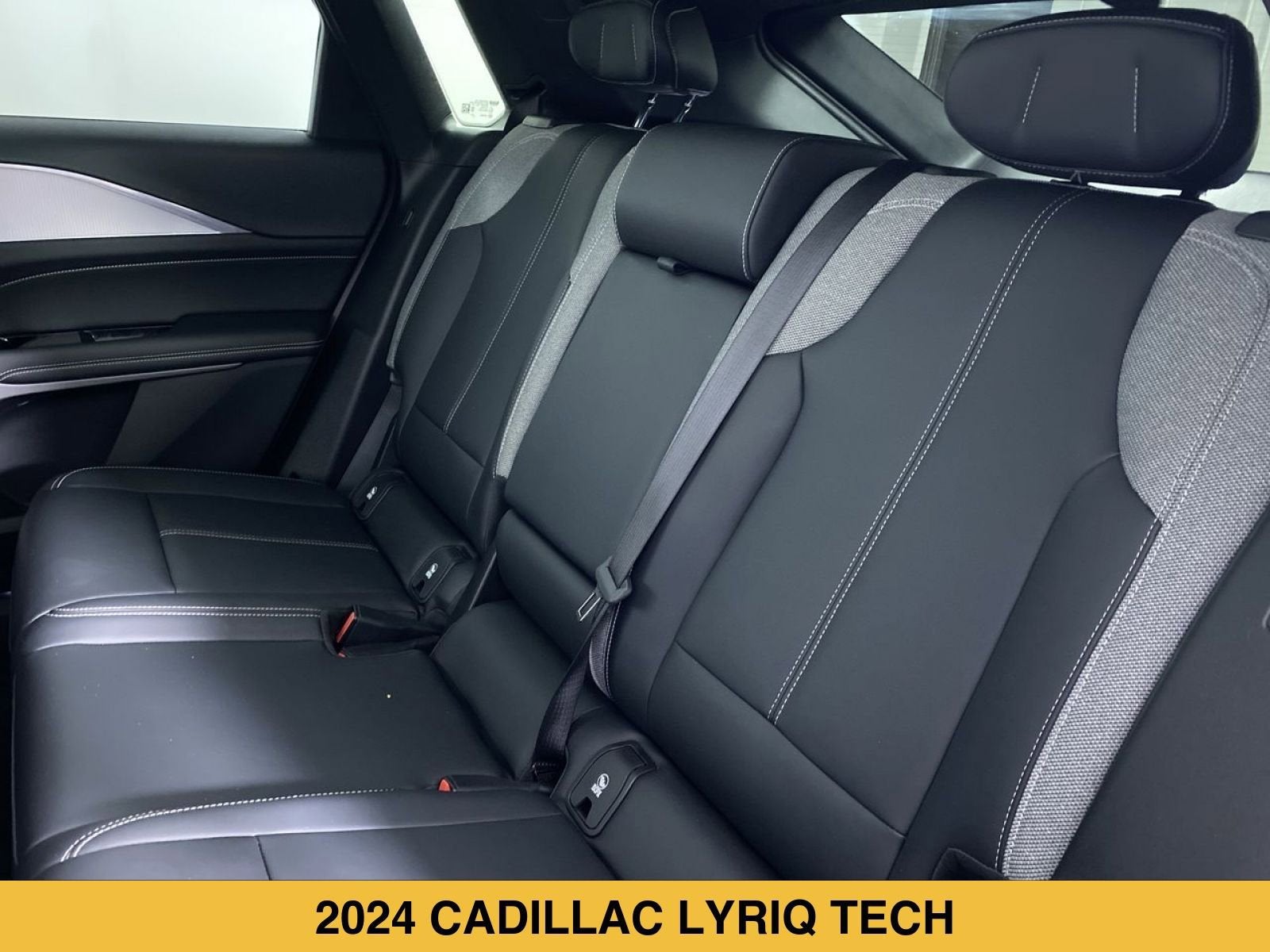 2024 Cadillac LYRIQ Tech