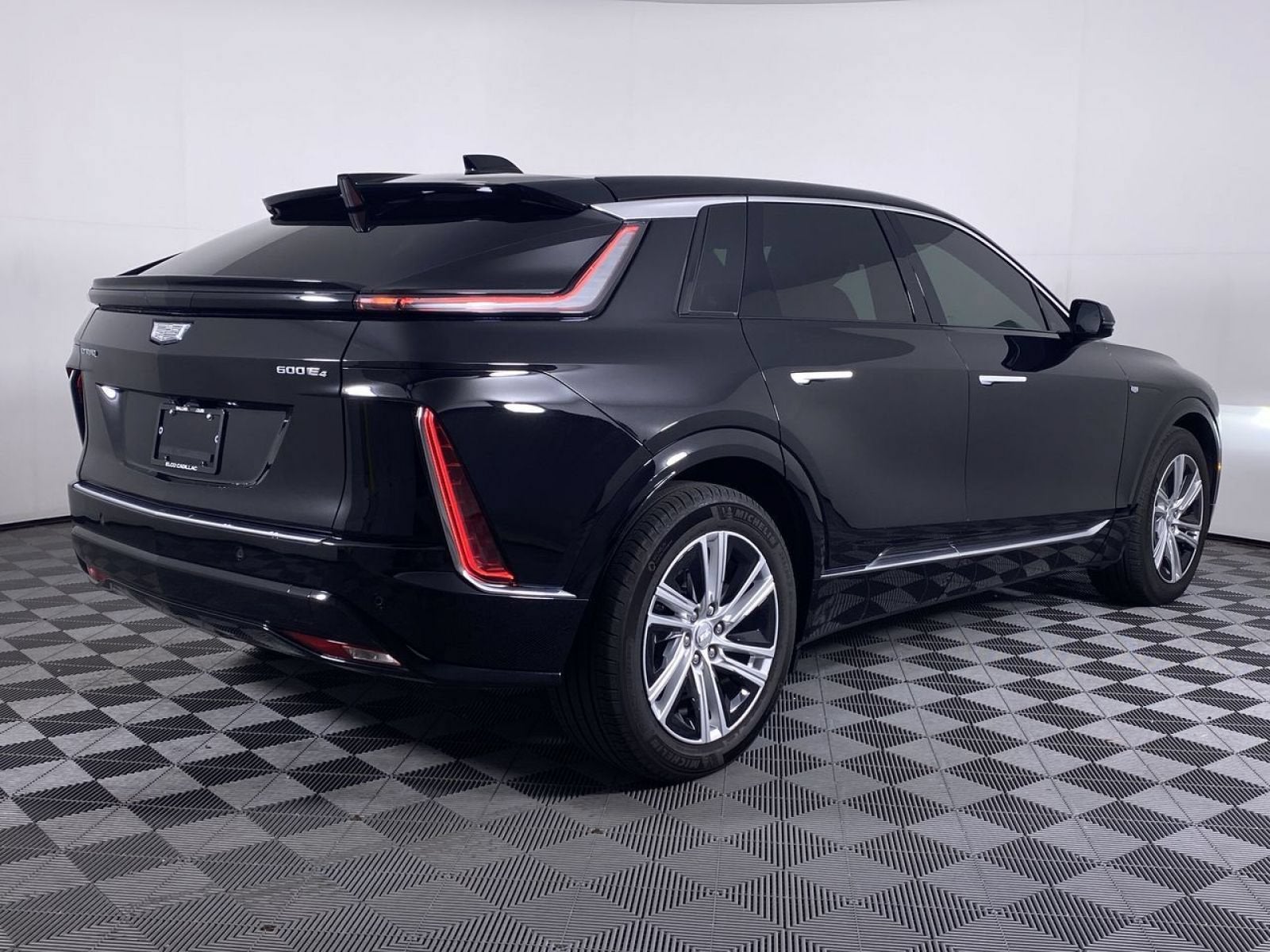 2024 Cadillac LYRIQ Tech
