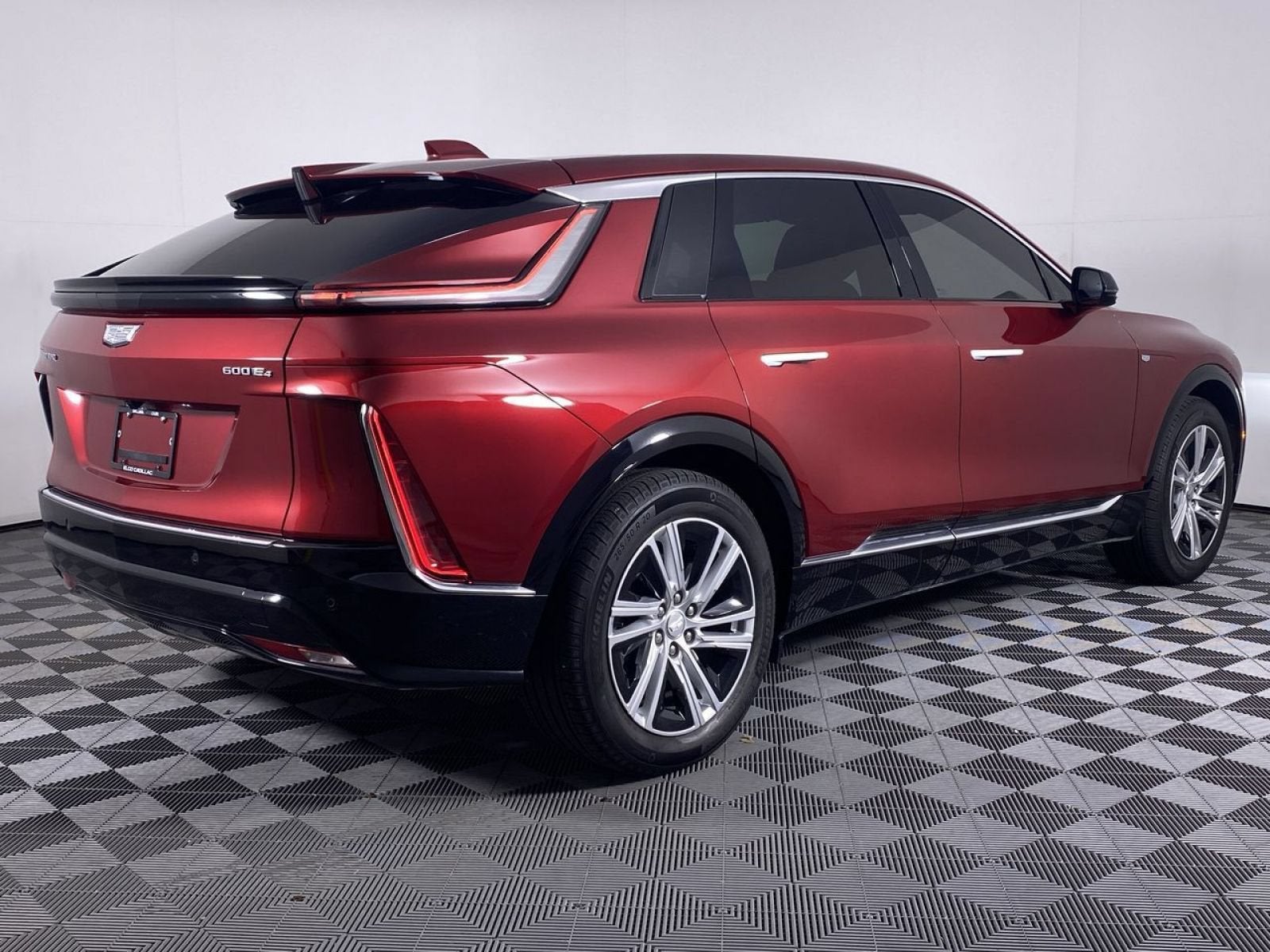 2024 Cadillac LYRIQ Tech