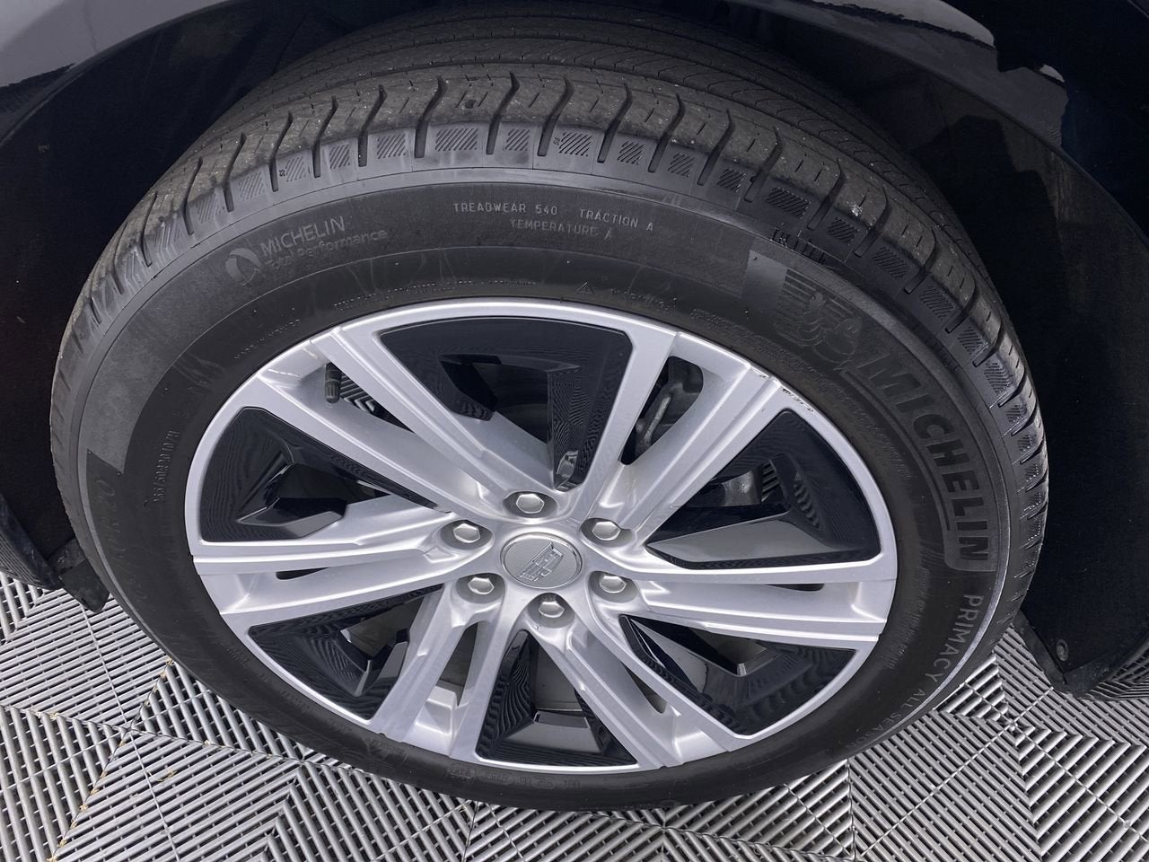 2024 Cadillac LYRIQ Tech