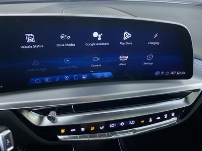 2025 Cadillac LYRIQ Luxury 1